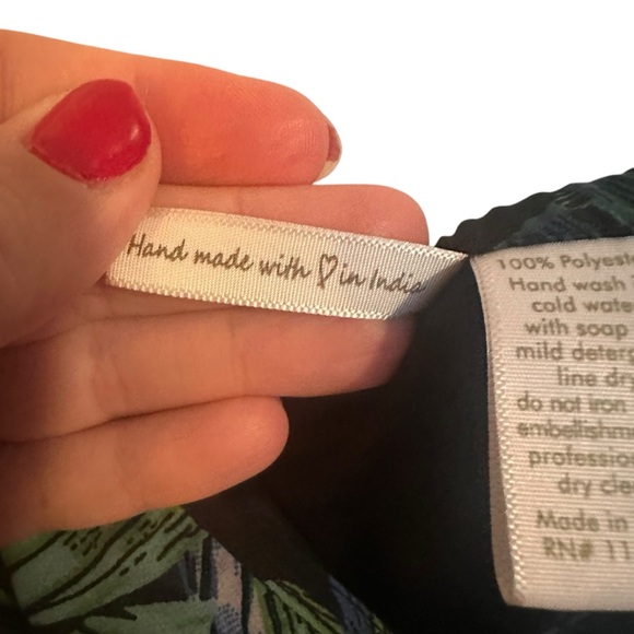 Green Tropical V Neck Dress - Picture 5 of 7